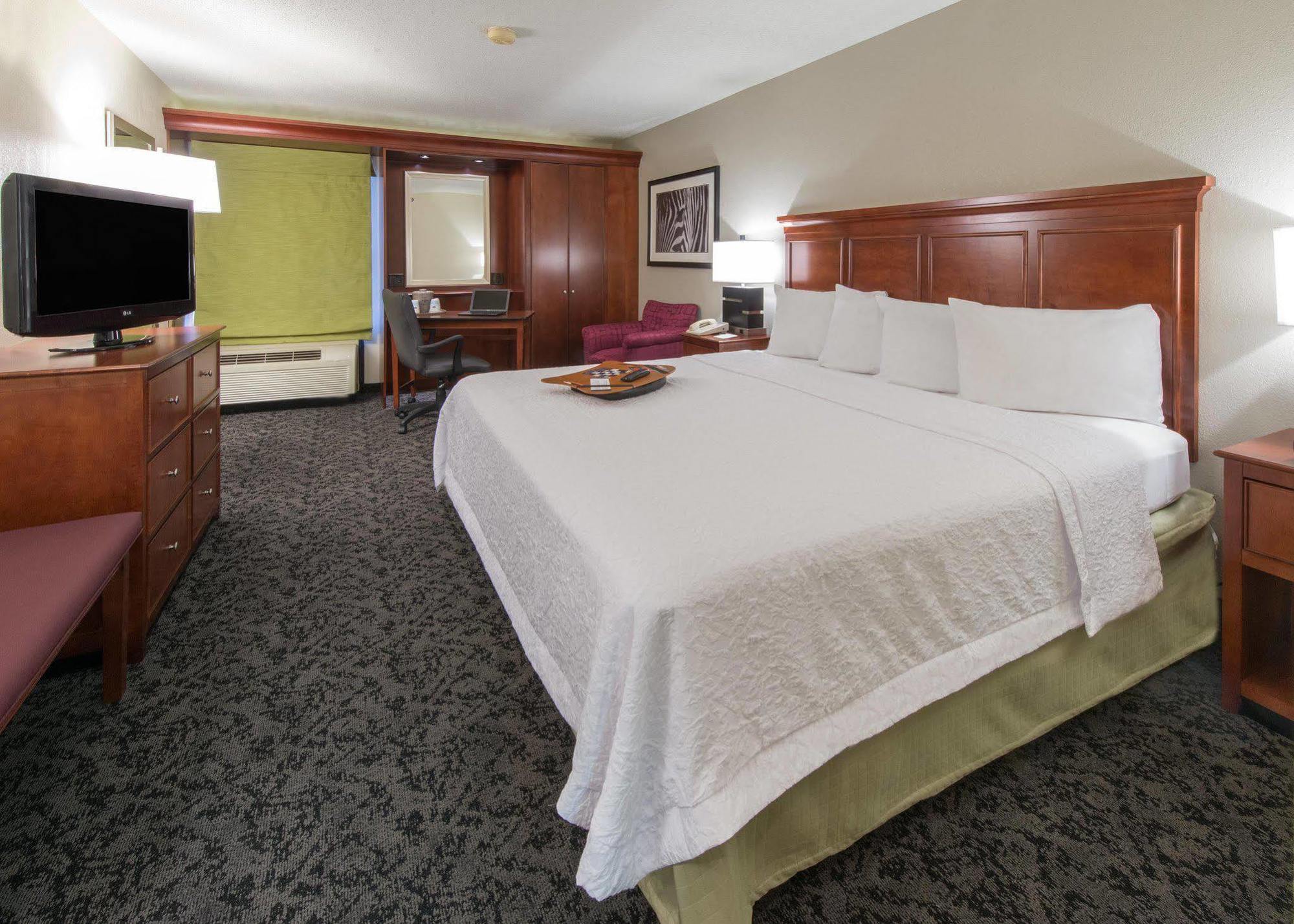 Hampton Inn Charlotte/Matthews Exterior foto